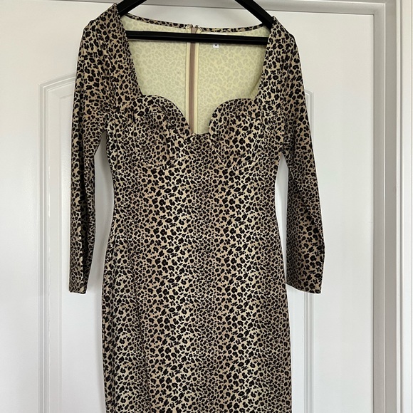 LPA Lille Mini Dress in Leopard - Picture 5 of 6